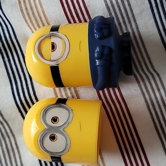 Set of 12 Minions (large) Figurines - Picture 7 of 8